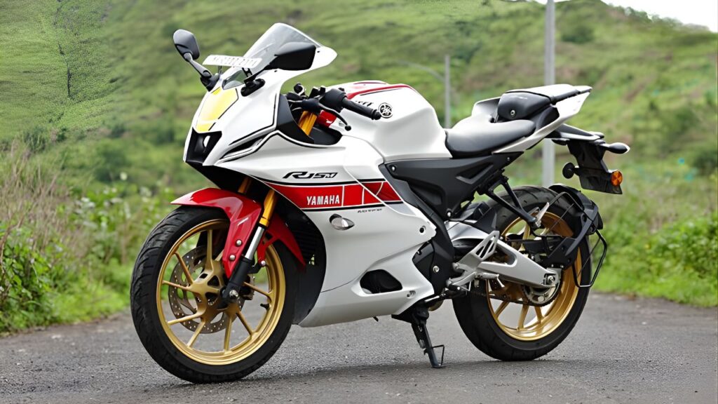 Yamaha YZF R15M Edición Especial 70 Aniversario 2026: Walkaround de la Deportiva Legendaria