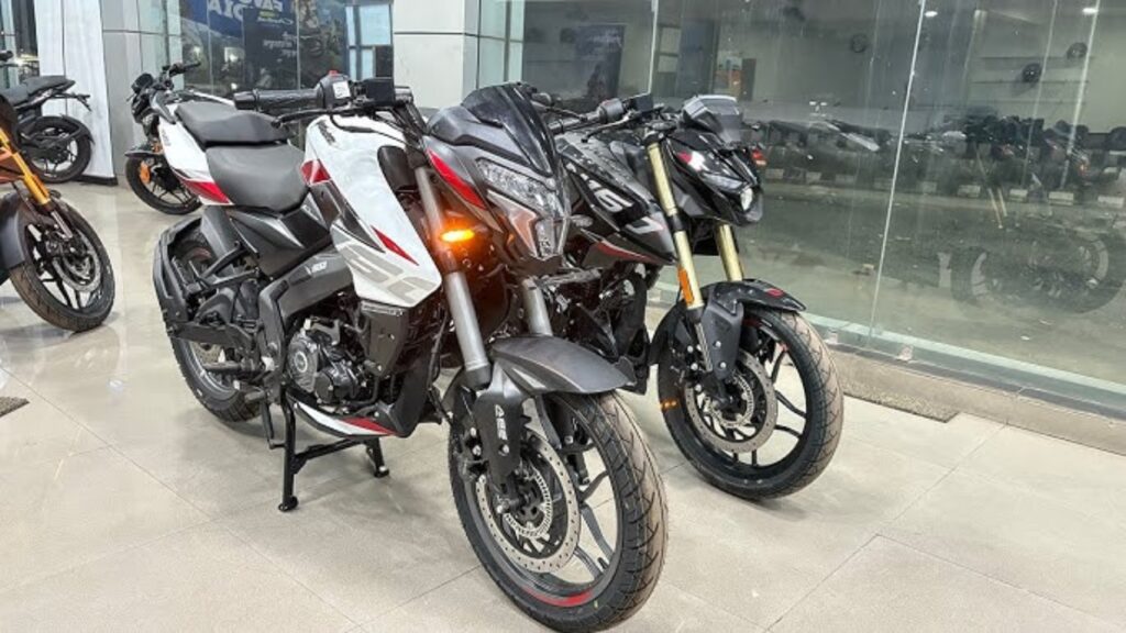 Bajaj Pulsar N160 vs Pulsar NS160 2026: Comparativa detallada y cuál es mejor