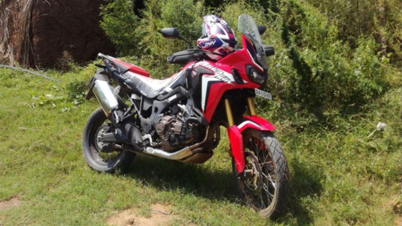 Honda CRF1000L Africa Twin 2026 Roja Usada con 5767 Millas