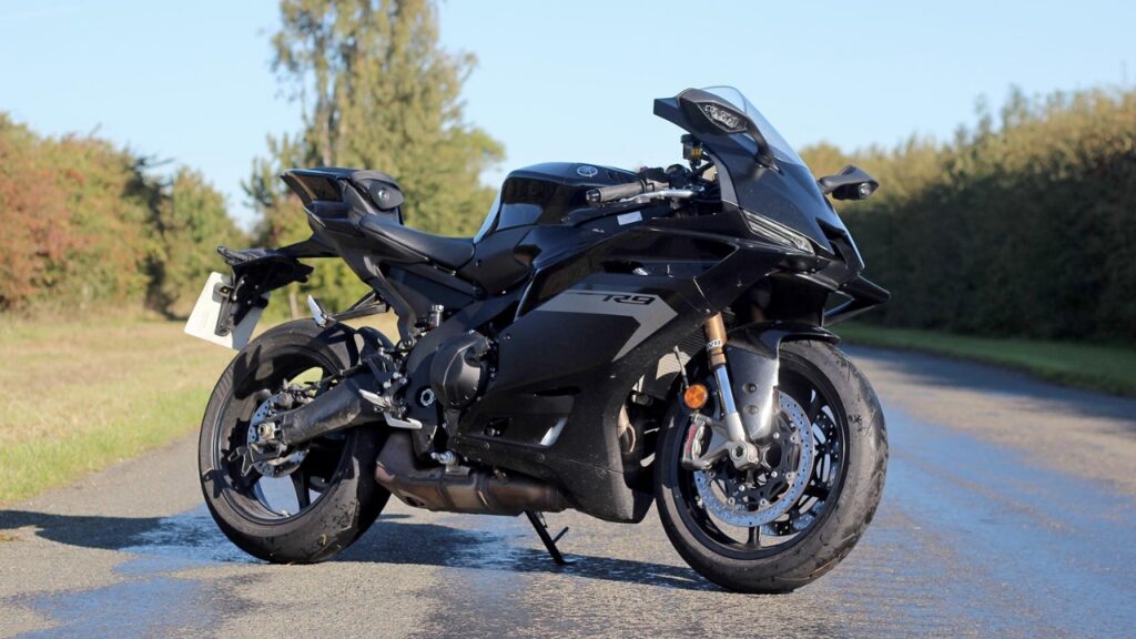 Yamaha R9 2026 – La Moto que Conquista Calles y Circuitos