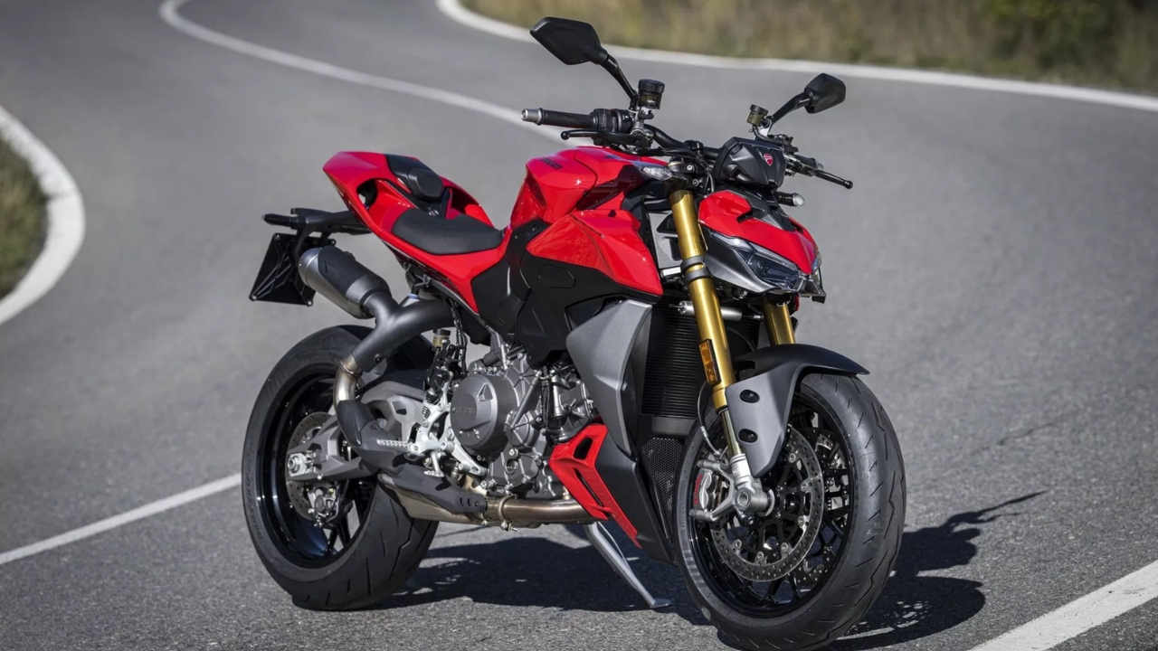 Guía 2026 de motos naked de media cilindrada: de las peores a las mejores